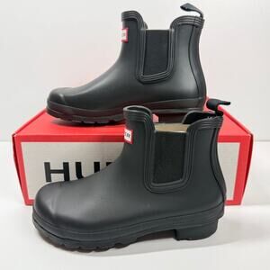NIB• Women's Hunter Original Chelsea Black Boots Size: 6